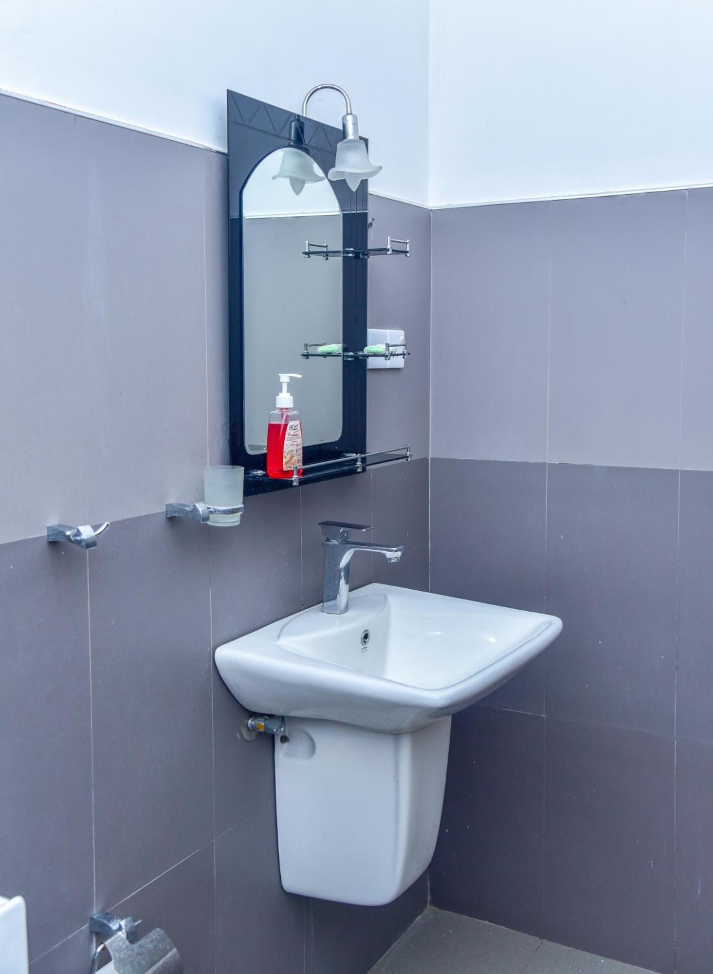 Ella Nimal Nest Inn Екстер'єр фото